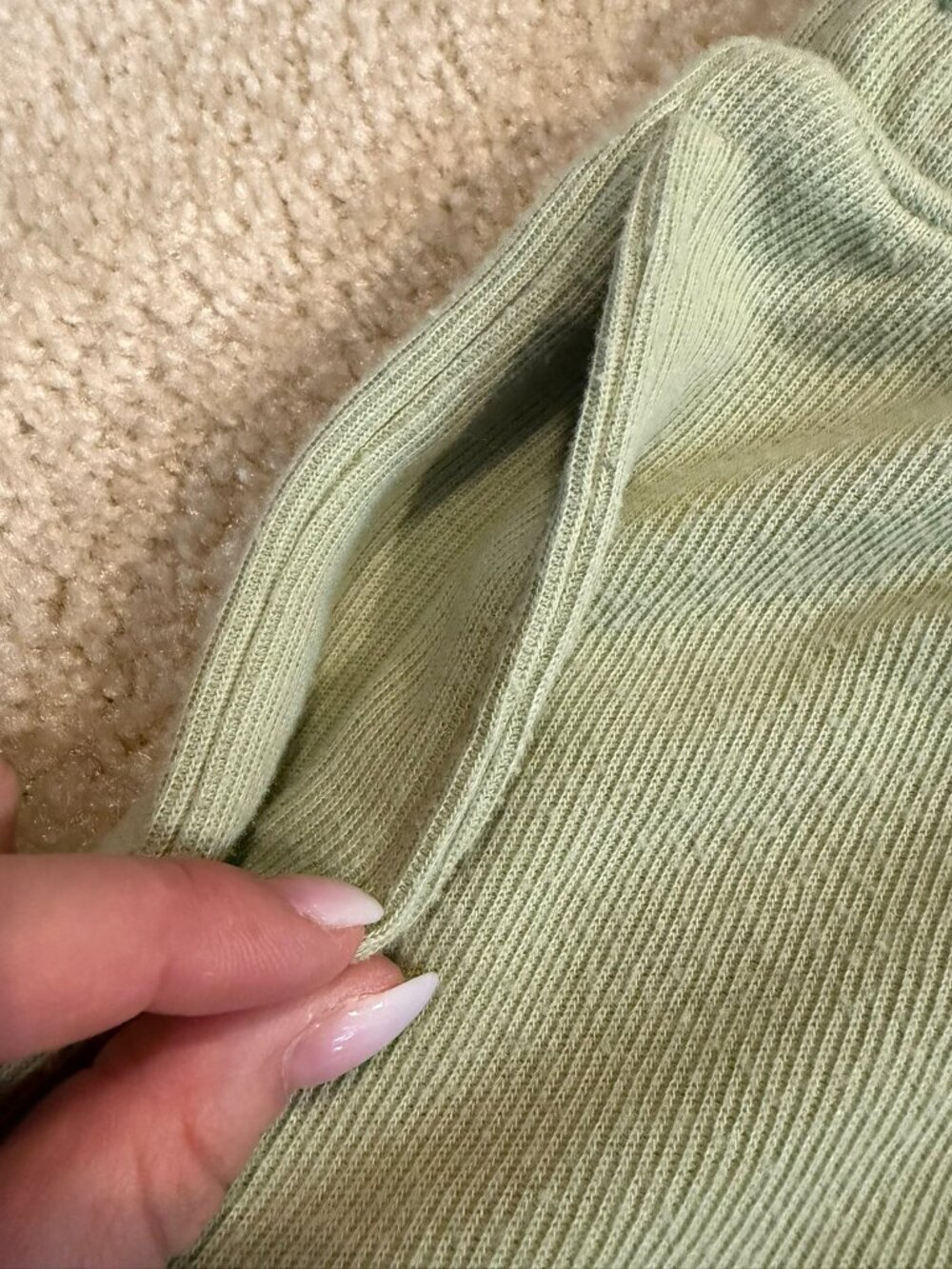 🌿 C&C California Sage Green Ribbed Drawstring Shorts | Size Large - Picture 3 of 6